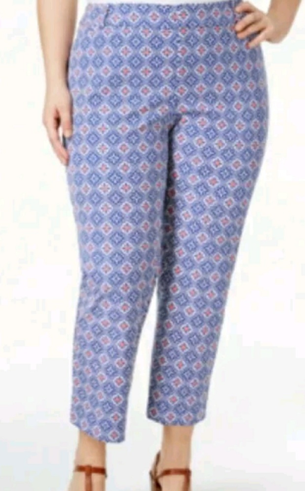 New Charter Club woman size 16W blue Capri Pants